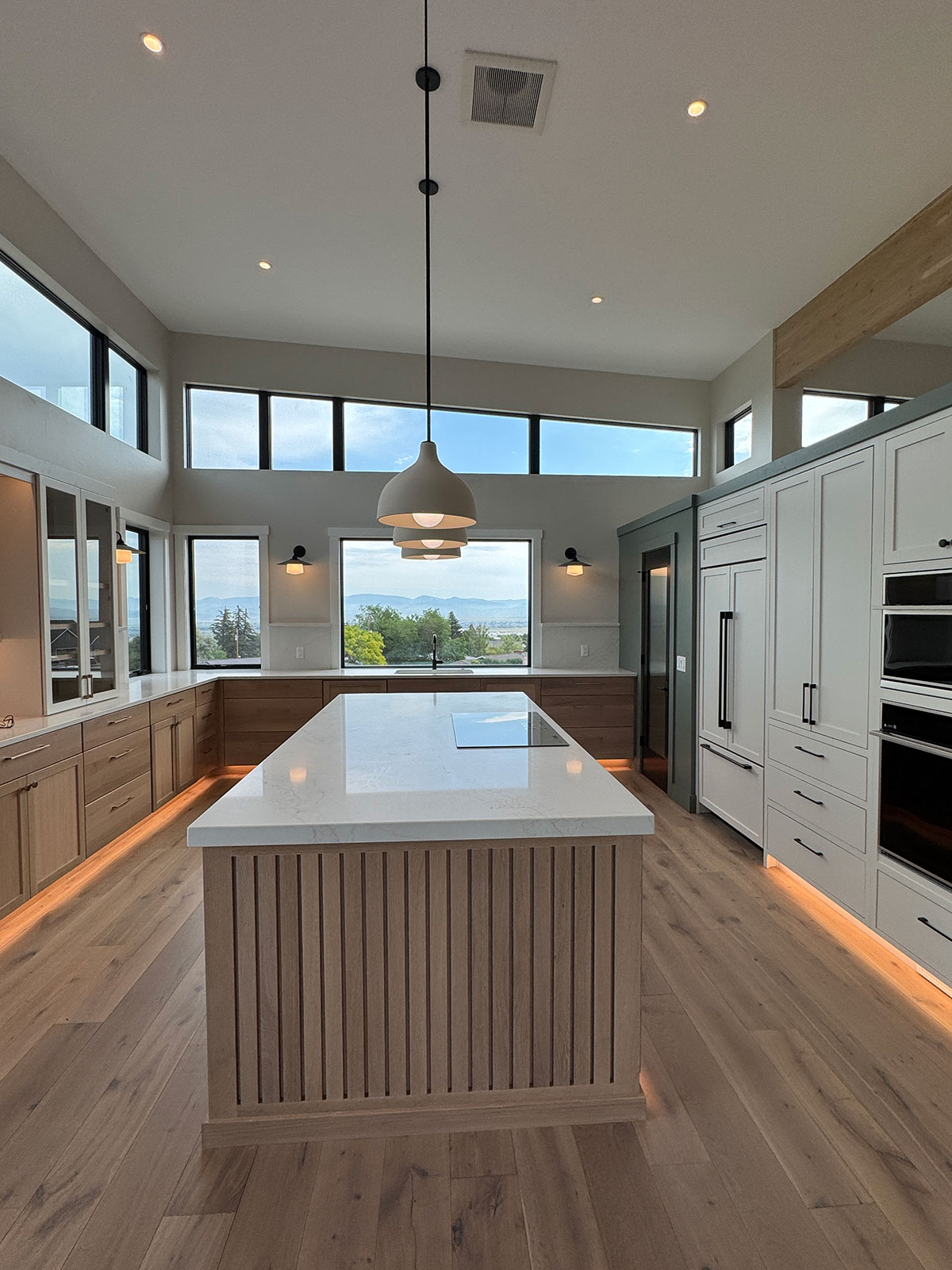 South Helena Overlook Residence