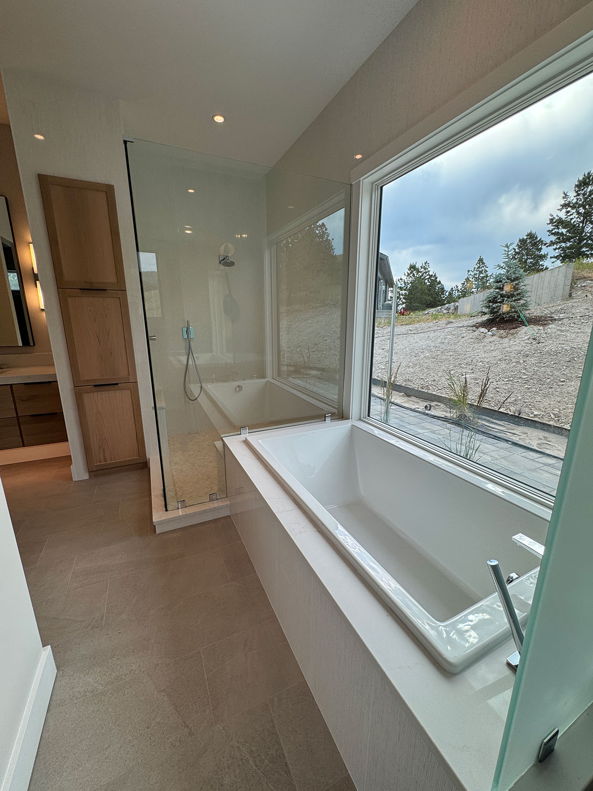 South Helena Overlook Residence